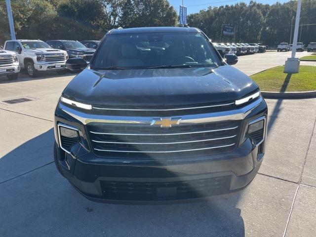 used 2025 Chevrolet Traverse car, priced at $37,990