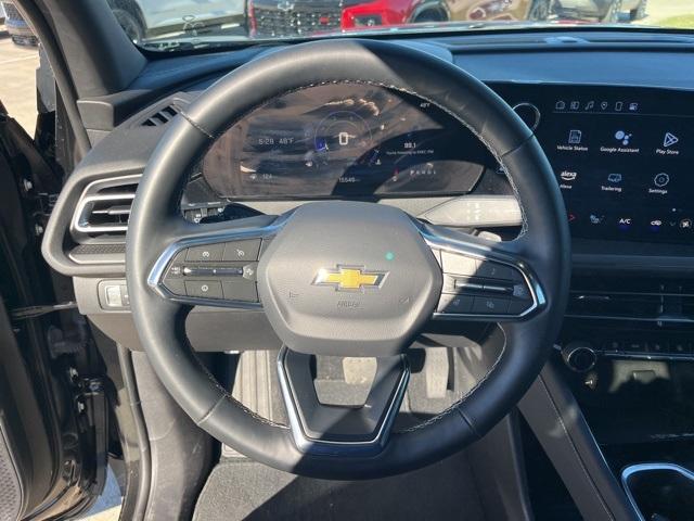 used 2025 Chevrolet Traverse car, priced at $37,990