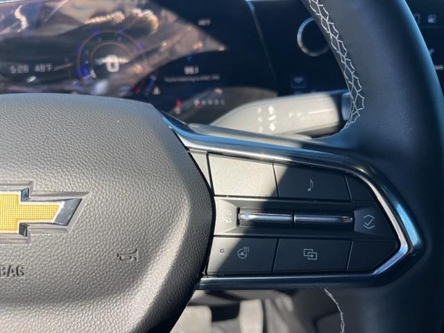 used 2025 Chevrolet Traverse car, priced at $37,990