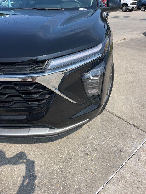 used 2025 Chevrolet Trax car, priced at $23,490