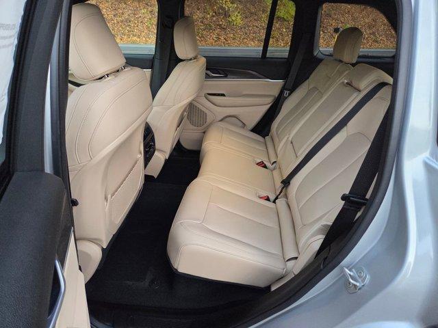 new 2025 Jeep Grand Cherokee car