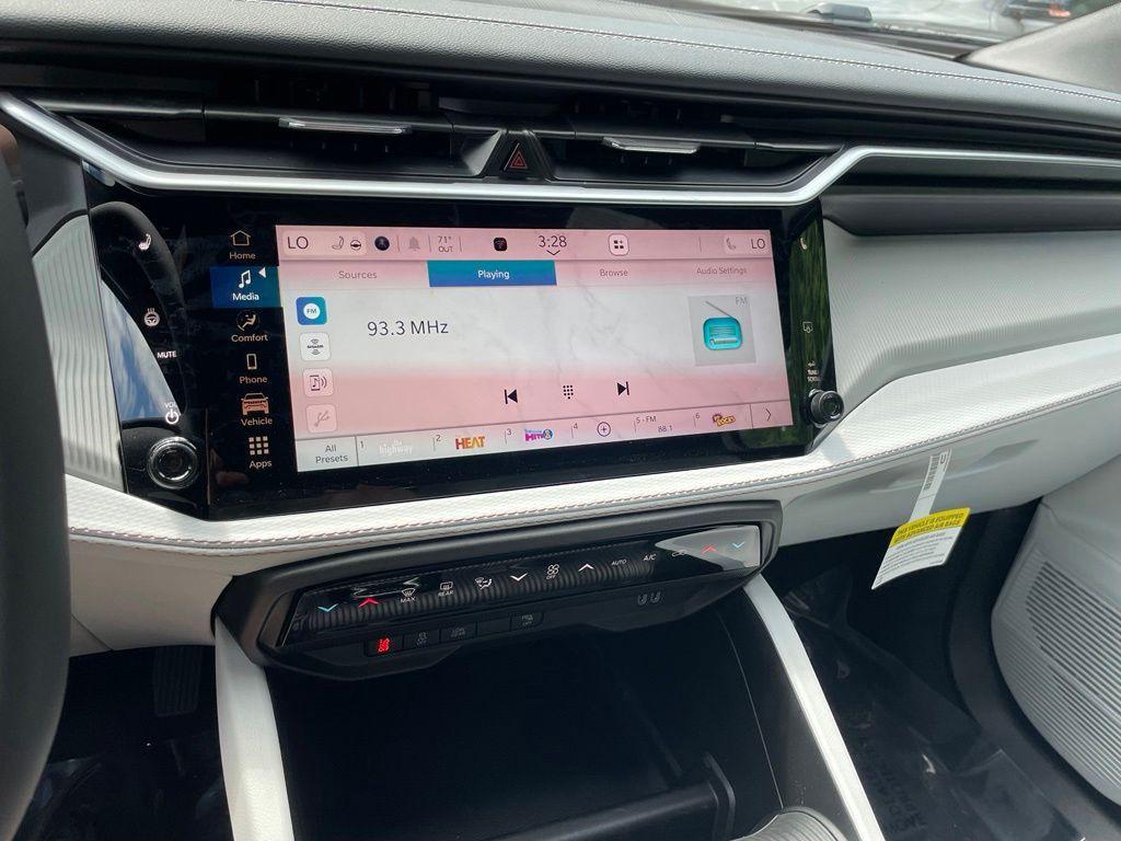 new 2026 Jeep Cherokee car, priced at $42,895