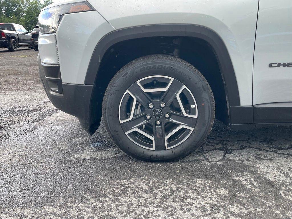 new 2026 Jeep Cherokee car, priced at $42,895