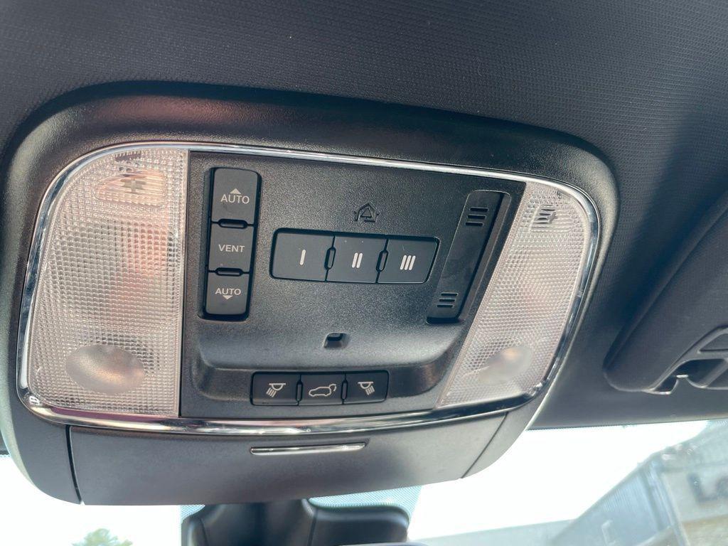 used 2021 Jeep Grand Cherokee car, priced at $25,664