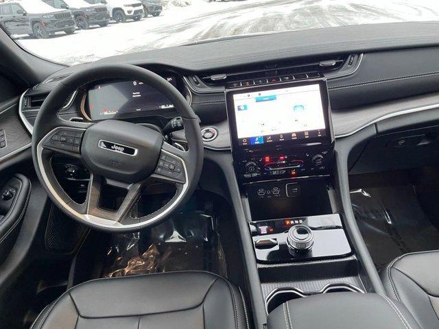 new 2025 Jeep Grand Cherokee car, priced at $50,313