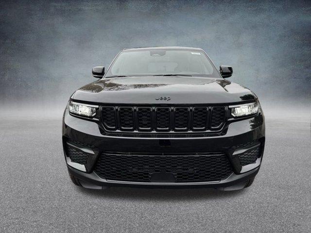 new 2025 Jeep Grand Cherokee car, priced at $48,150