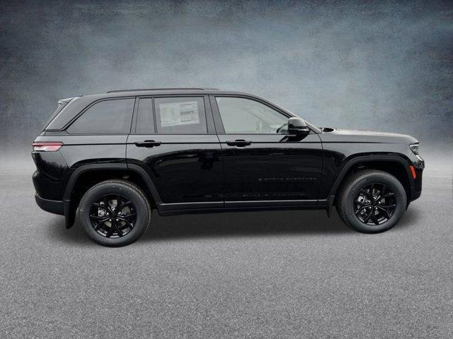 new 2025 Jeep Grand Cherokee car, priced at $48,150