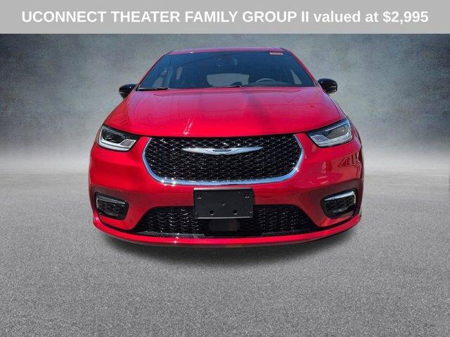 used 2026 Chrysler Pacifica car, priced at $39,569