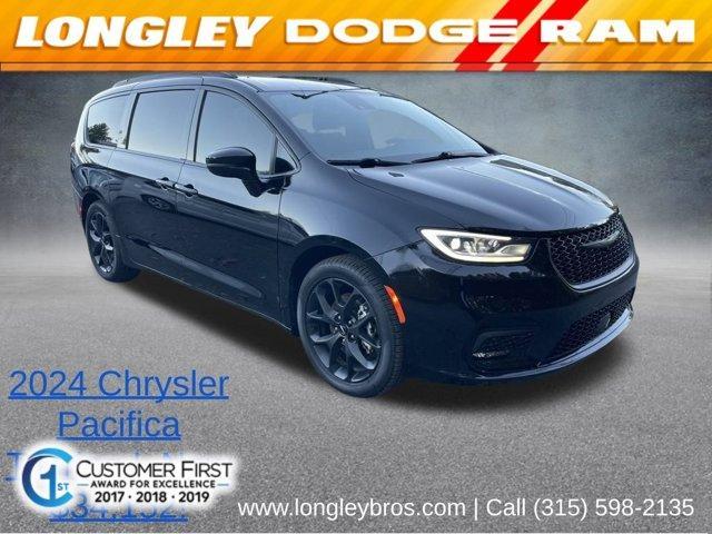 used 2024 Chrysler Pacifica car, priced at $34,152