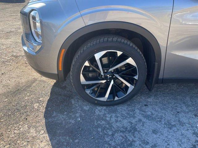used 2023 Mitsubishi Outlander car, priced at $24,325