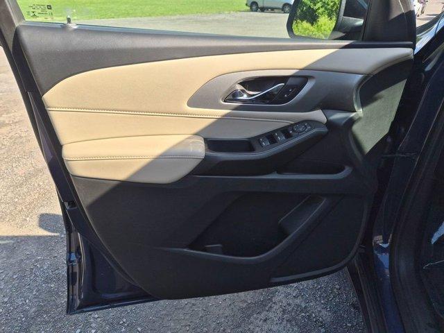 used 2022 Chevrolet Traverse car, priced at $21,117