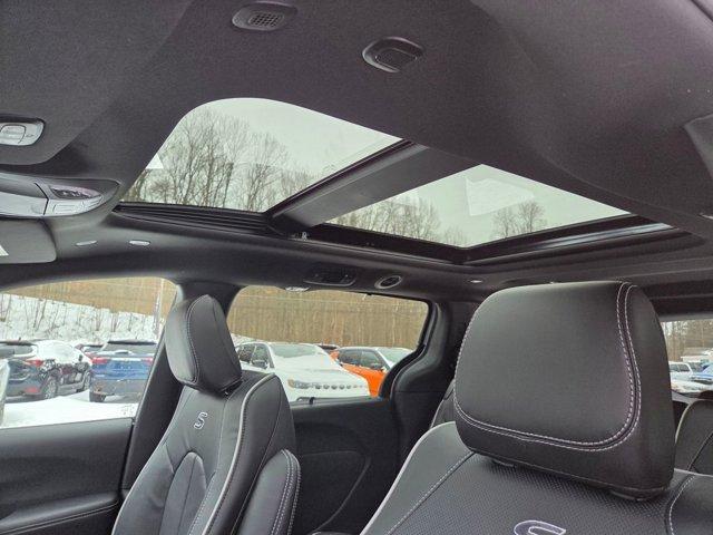 new 2026 Chrysler Pacifica car, priced at $58,455