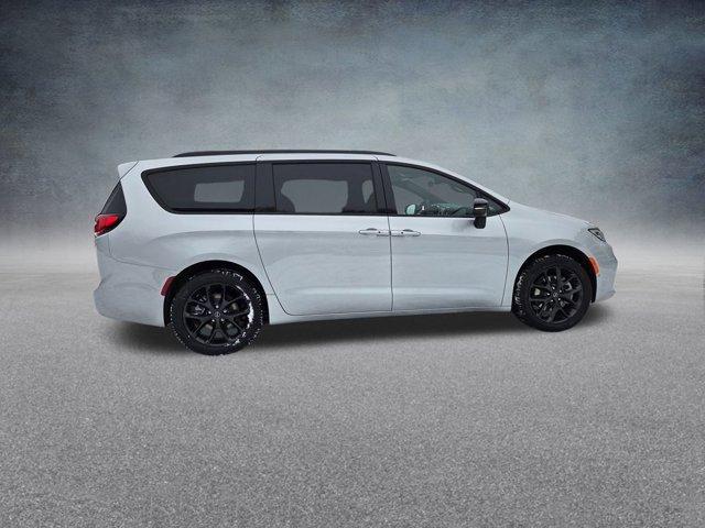 new 2026 Chrysler Pacifica car, priced at $58,455