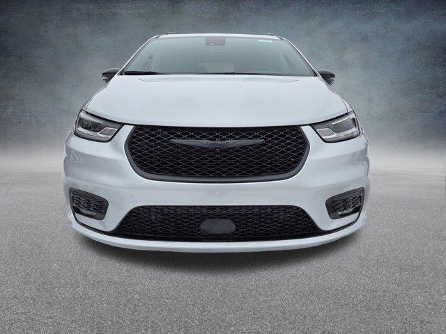 new 2026 Chrysler Pacifica car, priced at $58,455