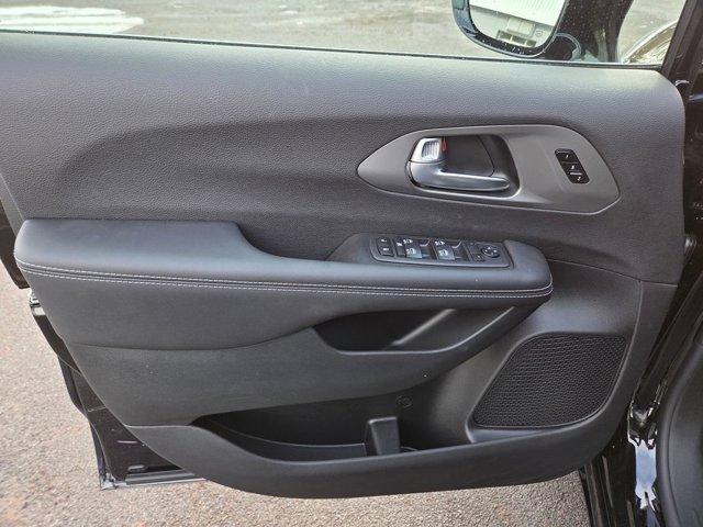 new 2026 Chrysler Pacifica car