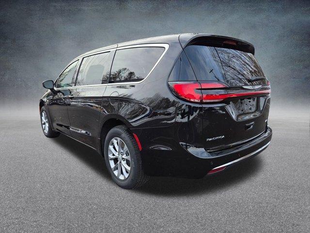 new 2026 Chrysler Pacifica car