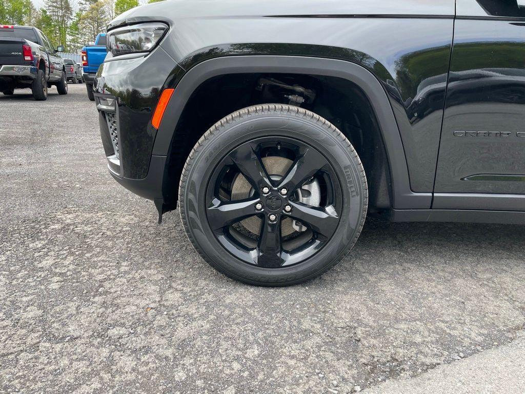 new 2026 Jeep Grand Cherokee L car, priced at $52,580