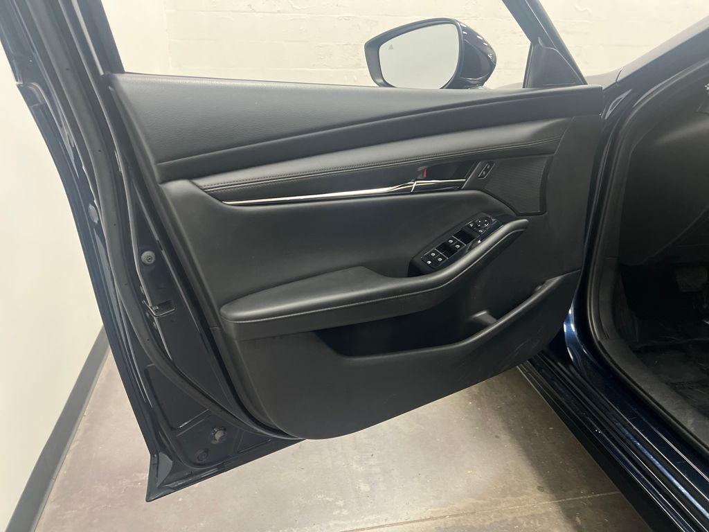 used 2022 Mazda Mazda3 car, priced at $15,994