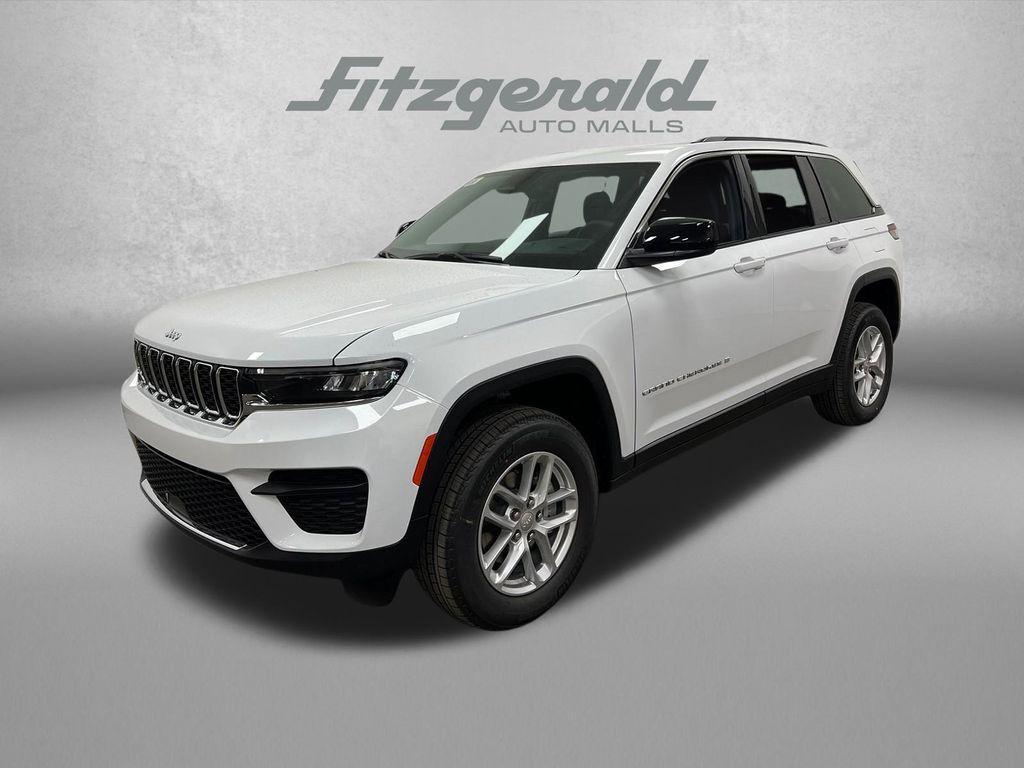 new 2025 Jeep Grand Cherokee car, priced at $38,706