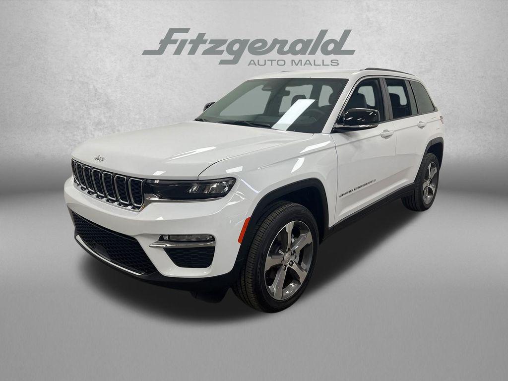 new 2025 Jeep Grand Cherokee car, priced at $41,684