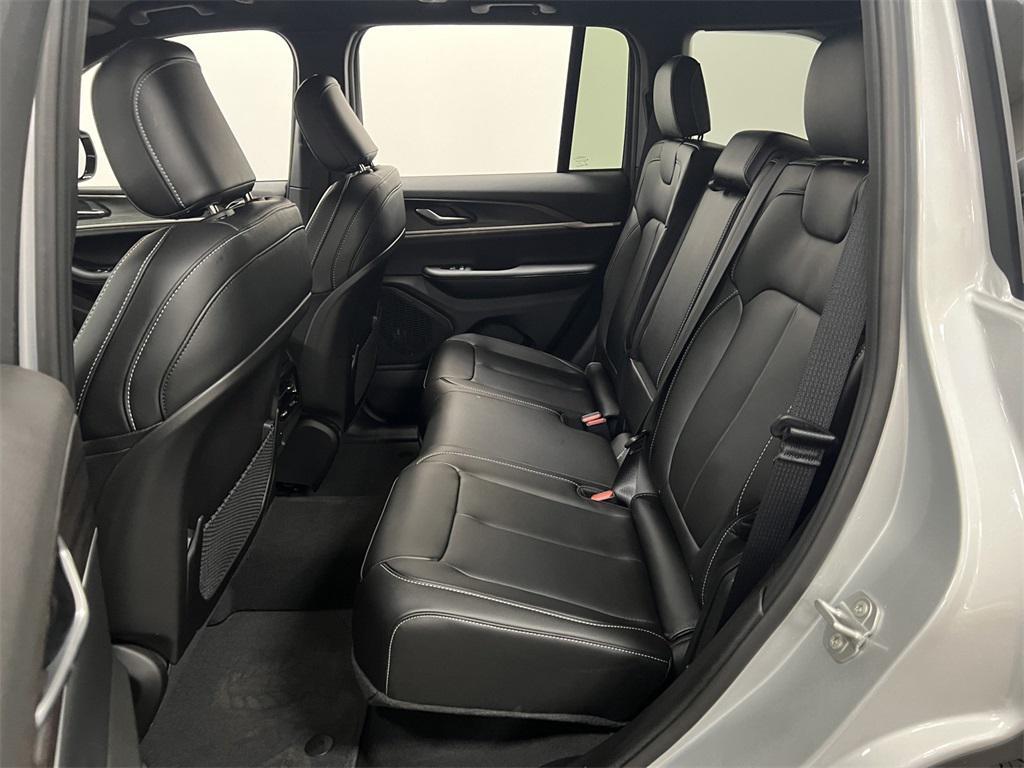 new 2025 Jeep Grand Cherokee car, priced at $43,400