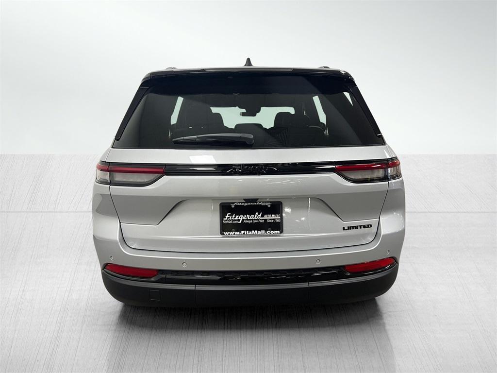 new 2025 Jeep Grand Cherokee car, priced at $43,400
