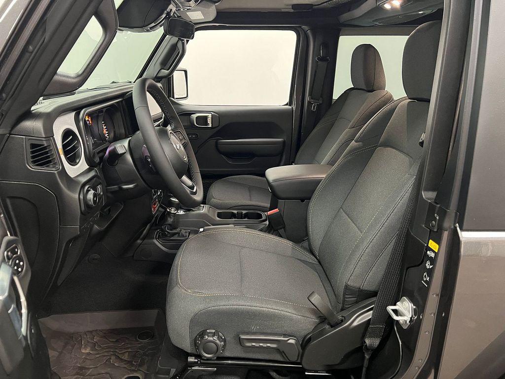 new 2026 Jeep Wrangler car, priced at $46,467