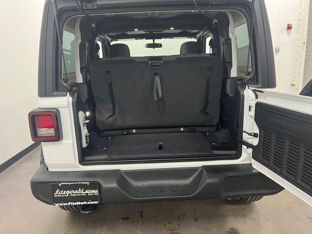 new 2026 Jeep Wrangler car, priced at $38,679