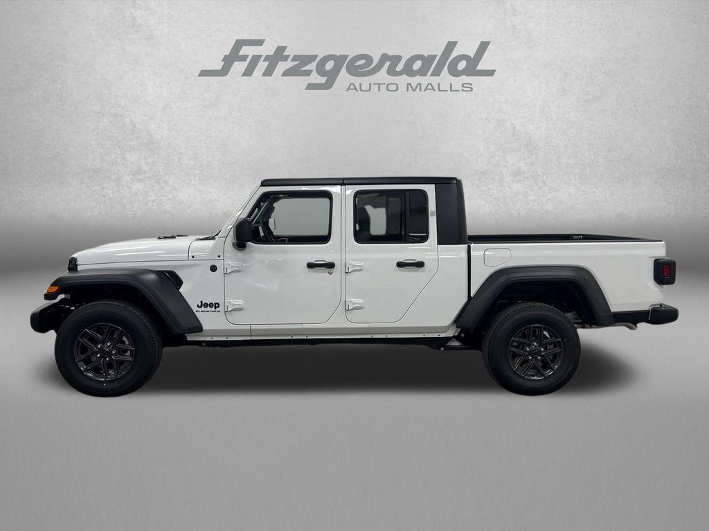 new 2025 Jeep Gladiator car, priced at $40,499