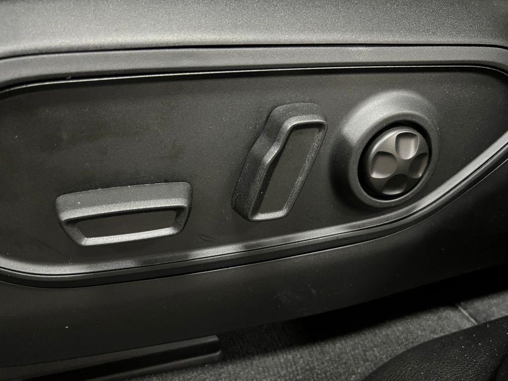 new 2025 Jeep Grand Cherokee car, priced at $41,566