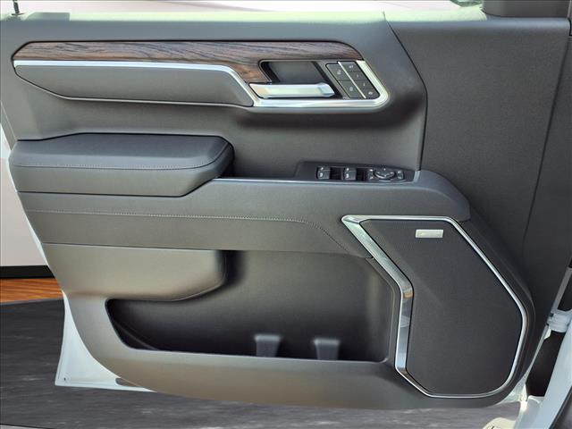 new 2026 GMC Sierra 1500 car, priced at $57,592