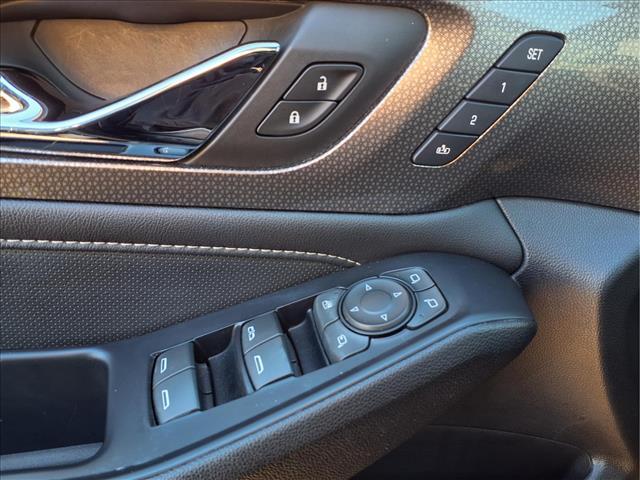 used 2022 Chevrolet Traverse car, priced at $28,398
