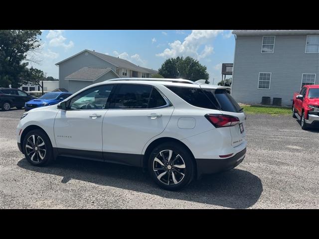 2022 Iridescent Pearl Tricoat Chevrolet Equinox