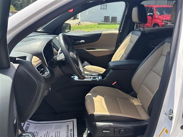 2022 Iridescent Pearl Tricoat Chevrolet Equinox