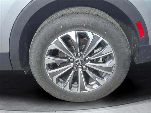 used 2025 Buick Envision car, priced at $30,594