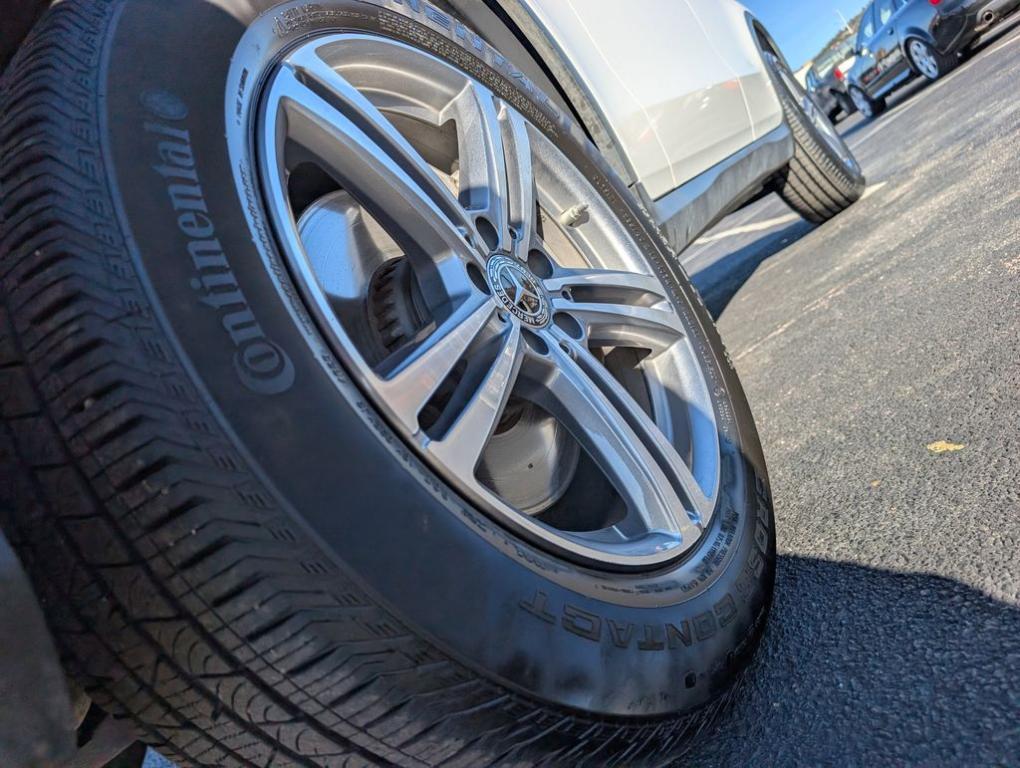 used 2022 Mercedes-Benz GLC 300 car, priced at $31,290