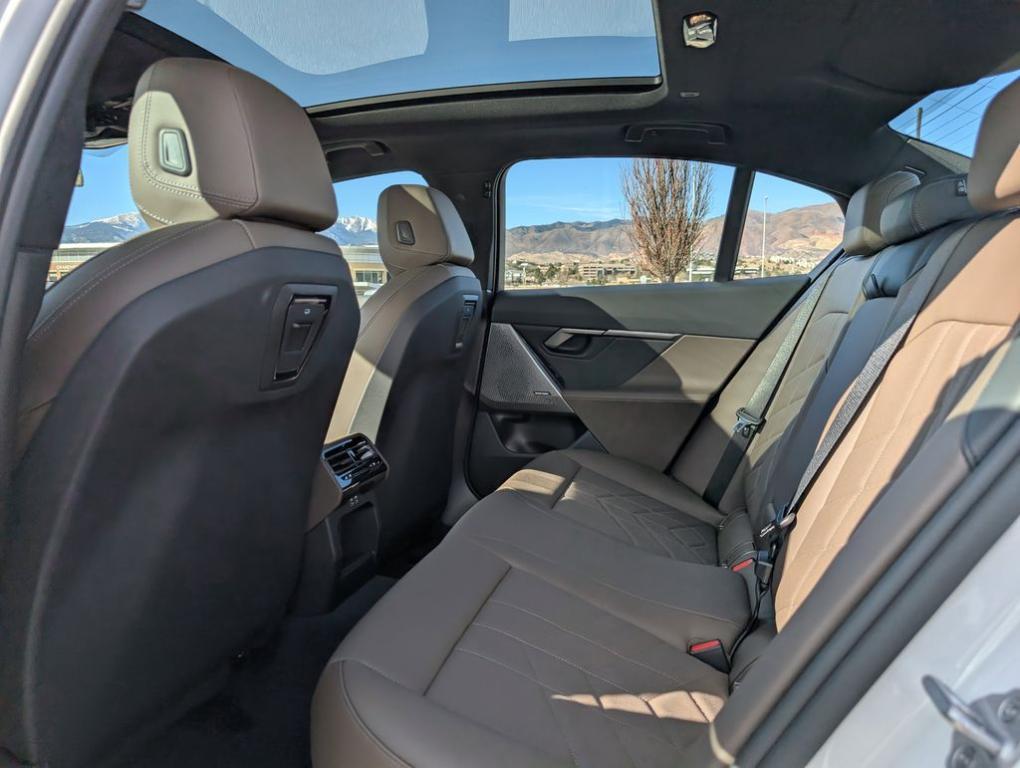 new 2026 BMW 550e car