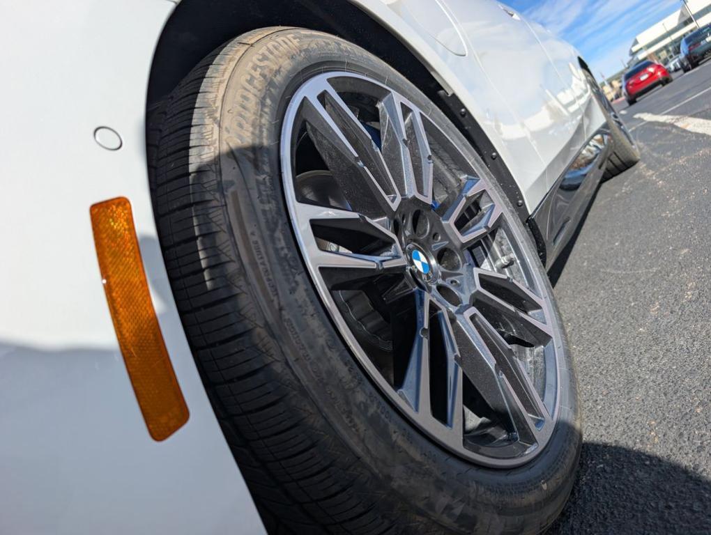 new 2026 BMW 550e car