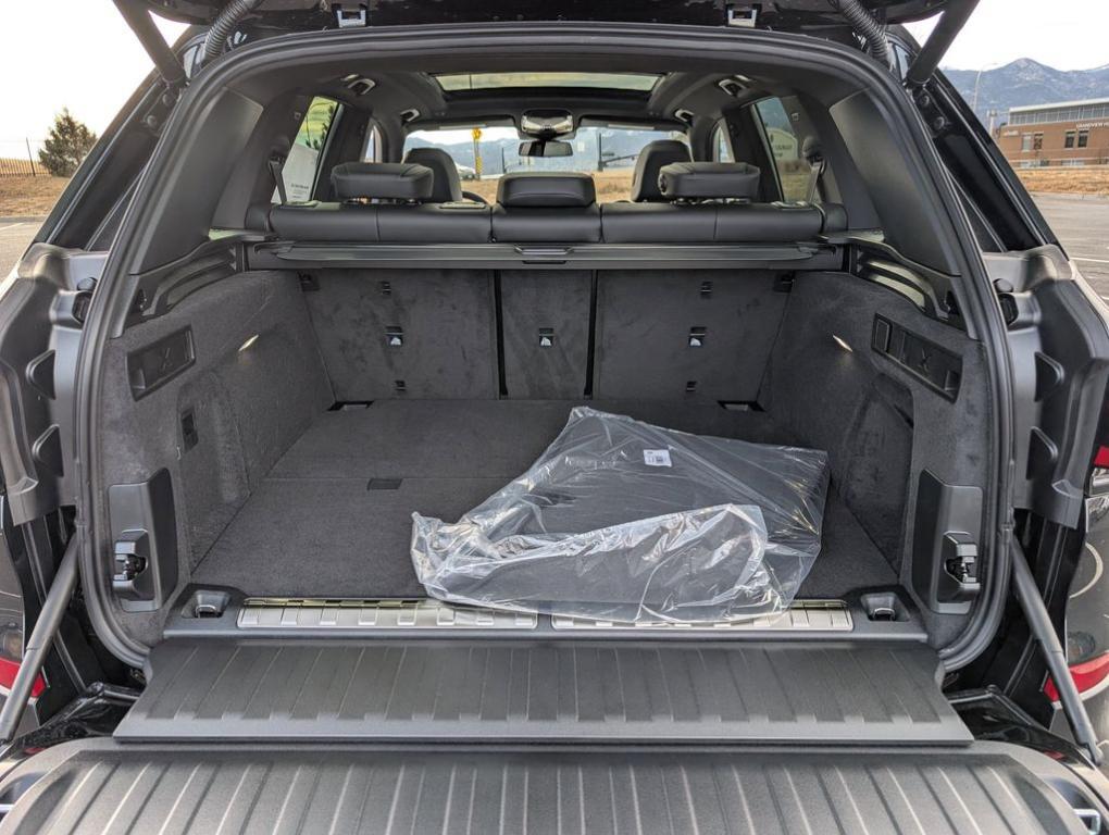 new 2026 BMW X5 PHEV car