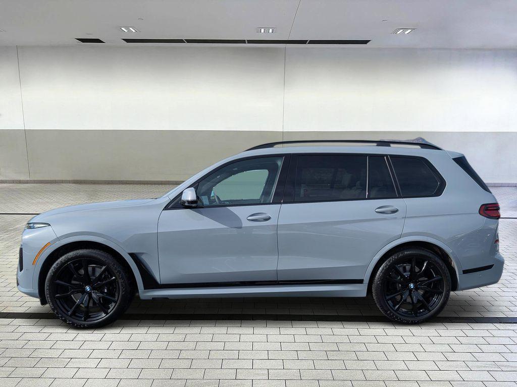 used 2026 BMW X7 car, priced at $92,290