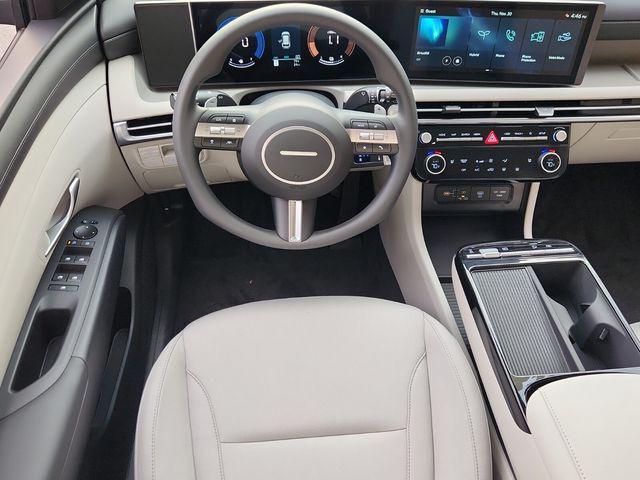 new 2026 Hyundai TUCSON Hybrid car, priced at $33,350