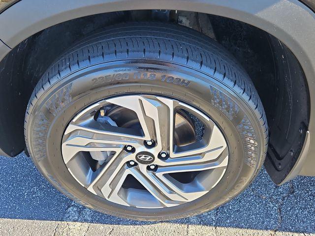 used 2022 Hyundai Santa Fe car, priced at $17,093