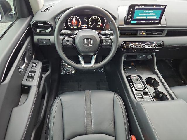 used 2024 Honda Pilot car, priced at $36,992