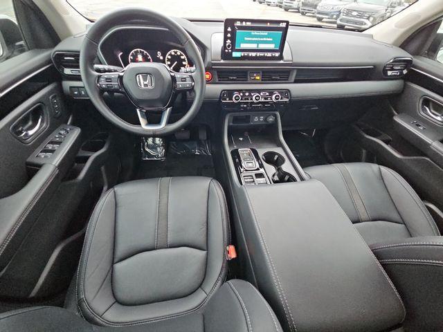 used 2024 Honda Pilot car, priced at $36,992