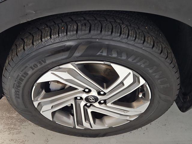 used 2021 Hyundai Santa Fe car, priced at $18,494