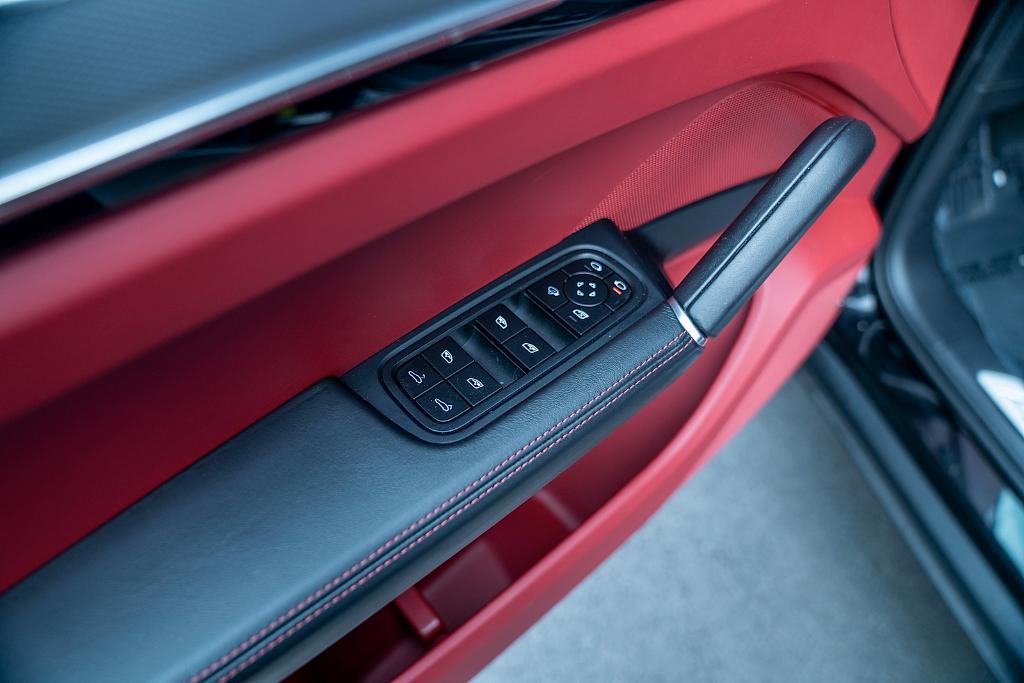 used 2022 Porsche Cayenne car, priced at $68,495