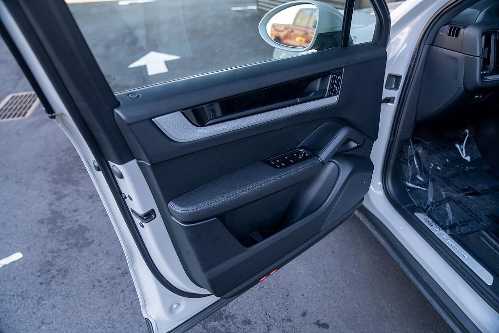 used 2024 Porsche Cayenne car, priced at $77,900