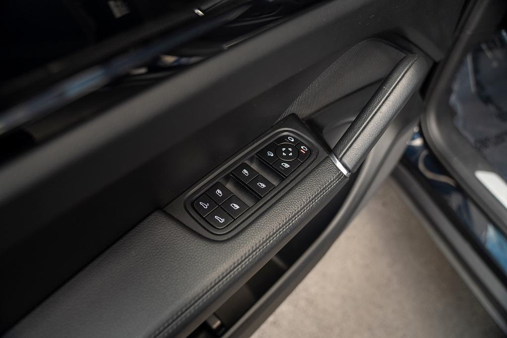 used 2022 Porsche Cayenne car, priced at $64,495