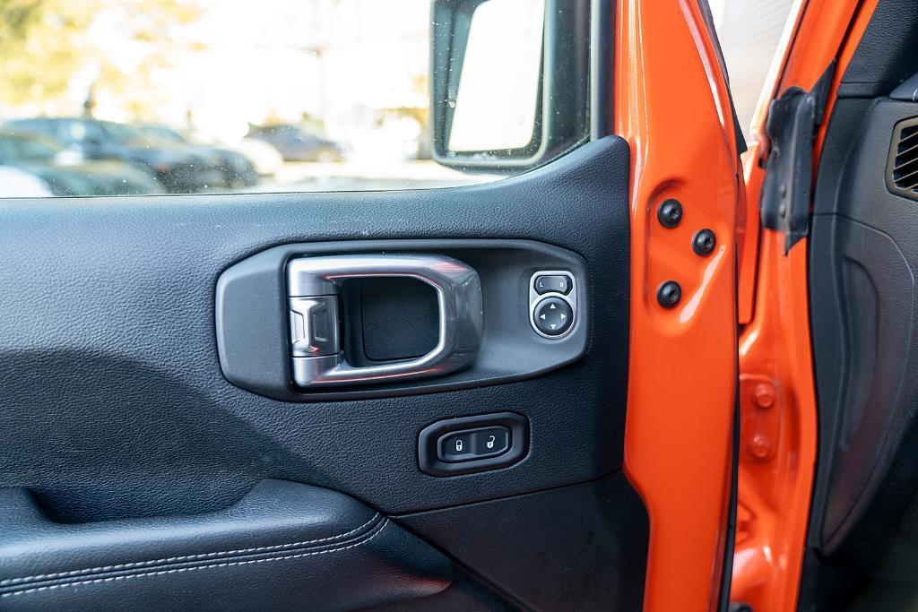 used 2018 Jeep Wrangler Unlimited car, priced at $23,900