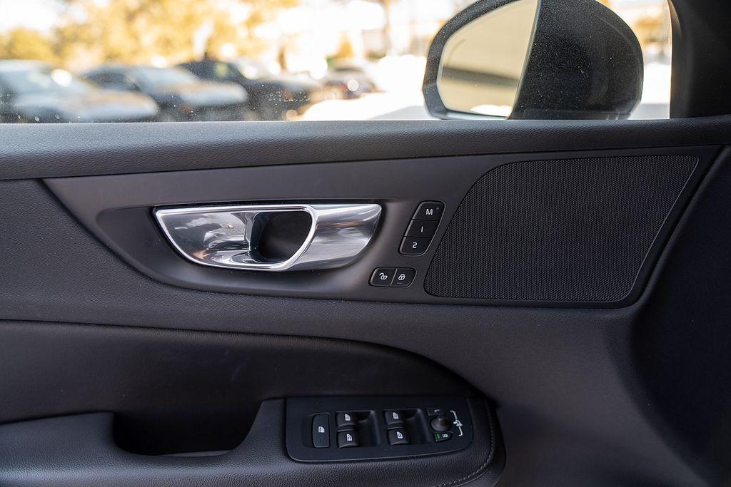 used 2022 Volvo S60 car, priced at $20,900